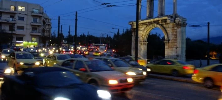 Κατατέθηκε το σχέδιο νόμου για τις εξετάσεις -Τέλος στο αδιέξοδο με τα διπλώματα οδήγησης